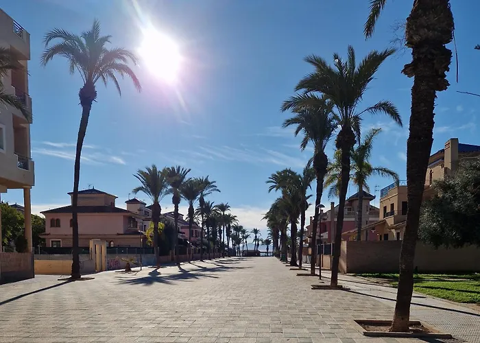 The Hideaway 2 Bed Poolside Groundfloor Apartment On Albatros Full Ac Free Fast Wifi