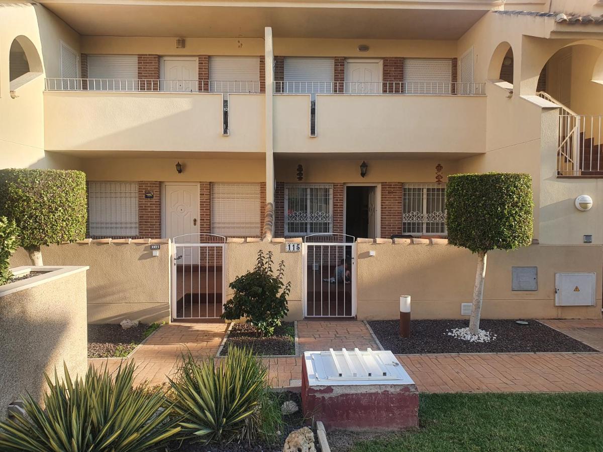 The Hideaway 2 Bed Poolside Groundfloor On Albatros Full Ac Free Fast Wifi Los Alcazares